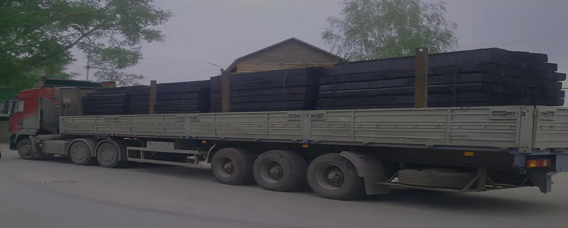Сервис от транспортной компании по доставке шпал по России из Новоегорьевского автотранспортом